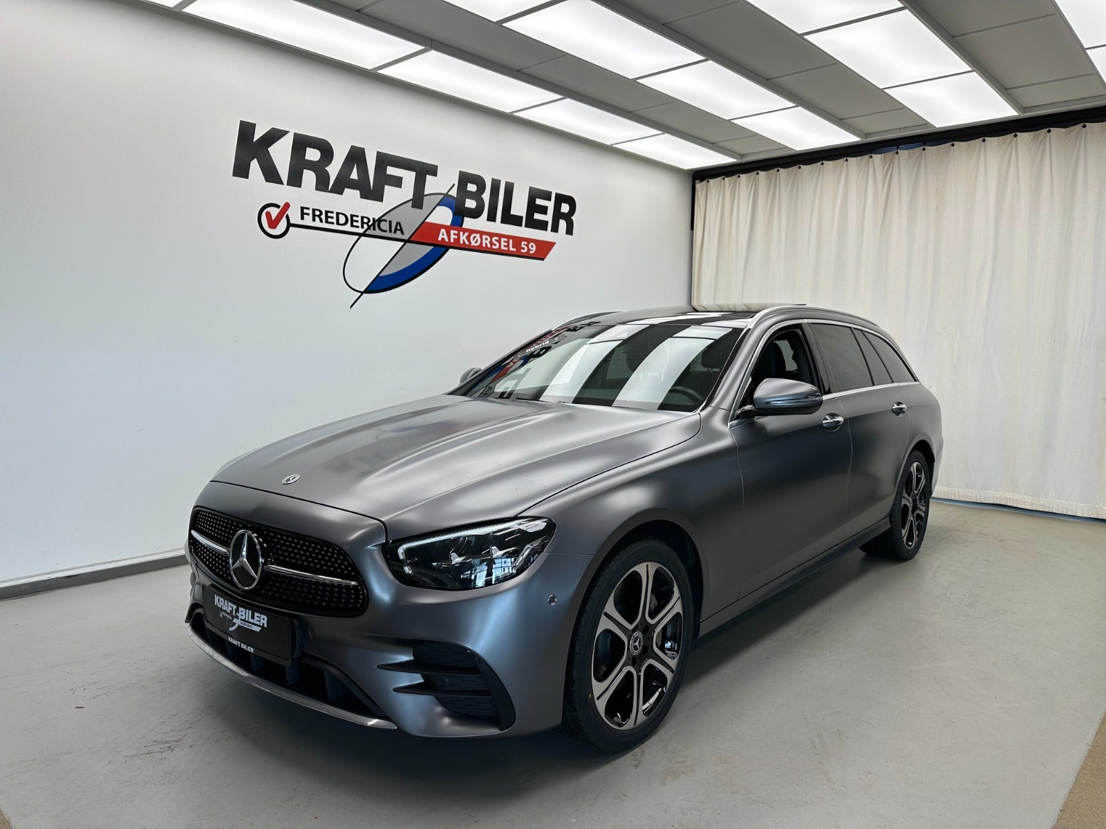 Billede af Mercedes E300 de 2,0 AMG Line stc. aut. 4Matic