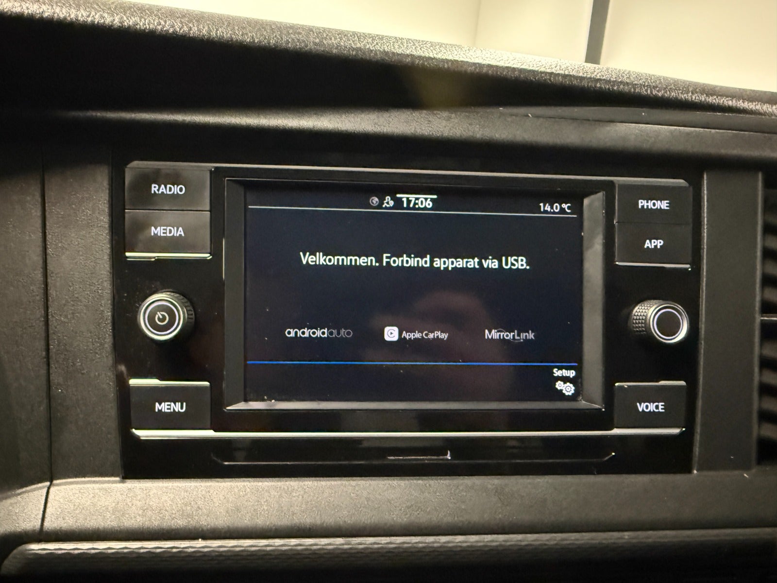 VW Transporter TDi 199 Kassevogn DSG 4Motion lang