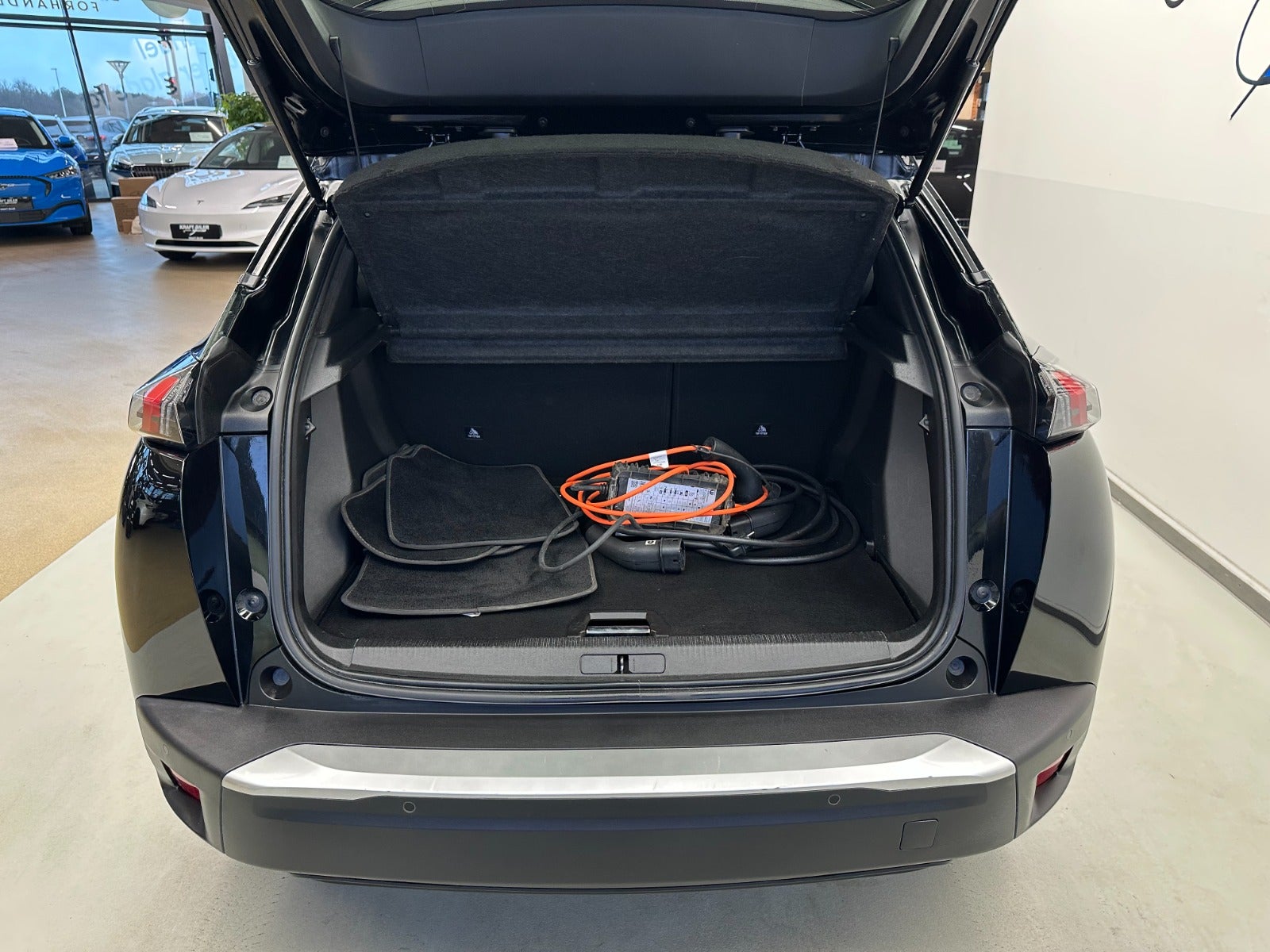 Billede af Peugeot e-2008 50 GT Pack