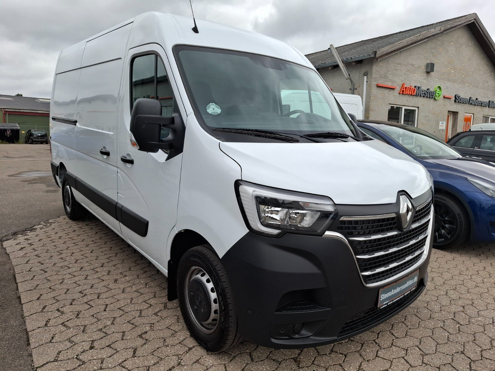 Renault Master IV T33 2024