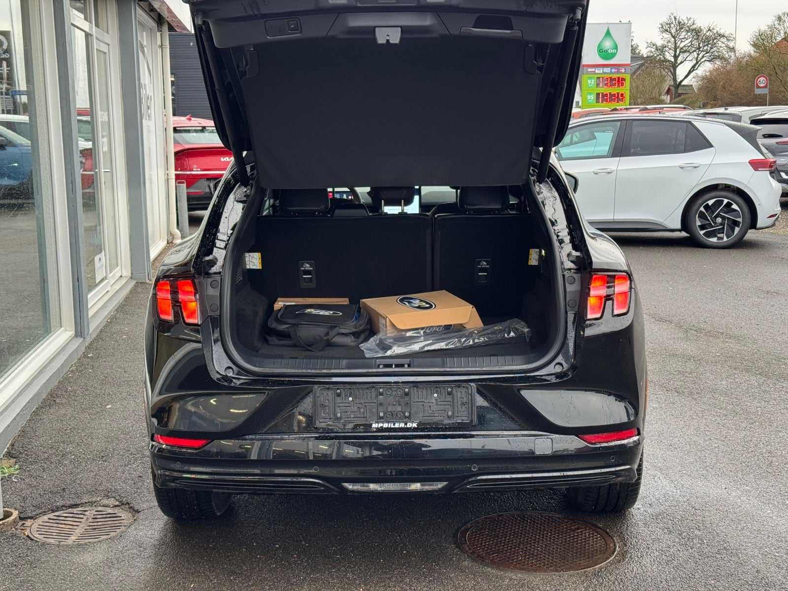 Billede af Ford Mustang Mach-E 98 Premium Extended Range