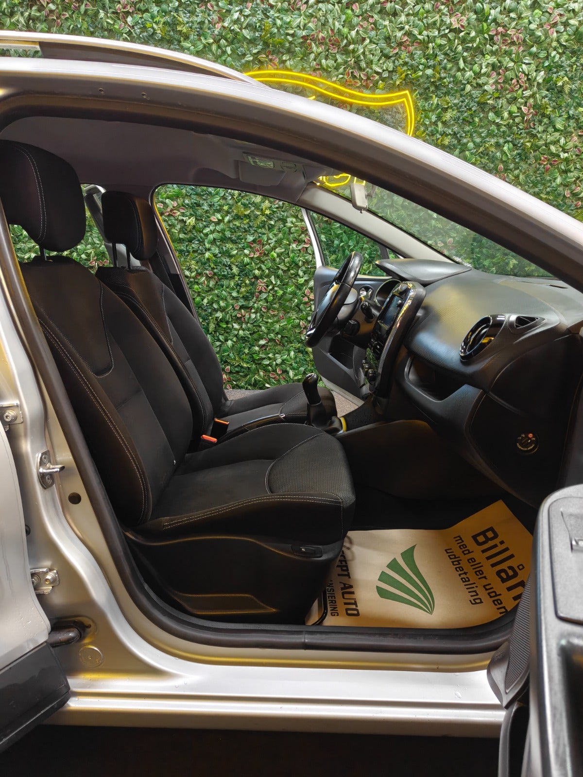 Billede af Renault Clio IV 1,5 dCi 75 Authentique Sport Tourer