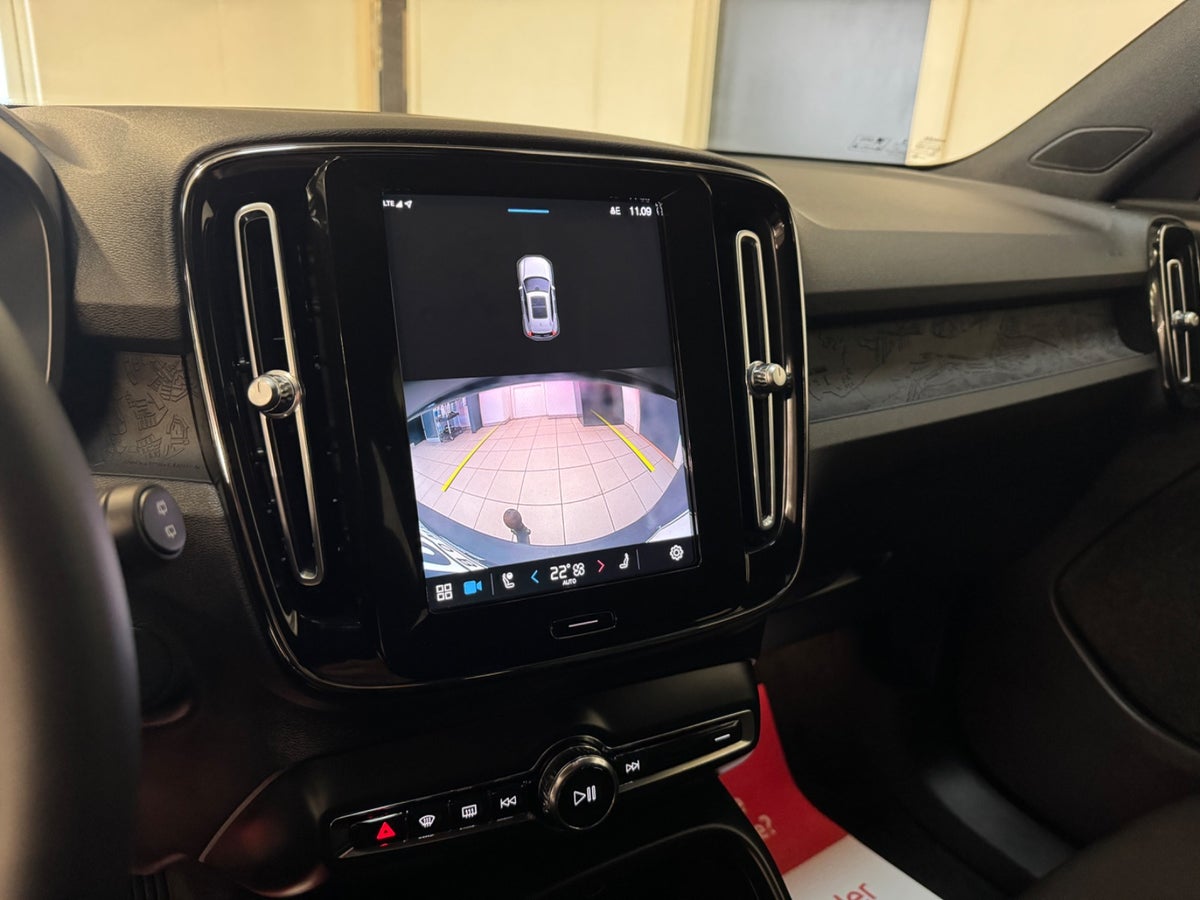 Volvo XC40 P6 ReCharge Core