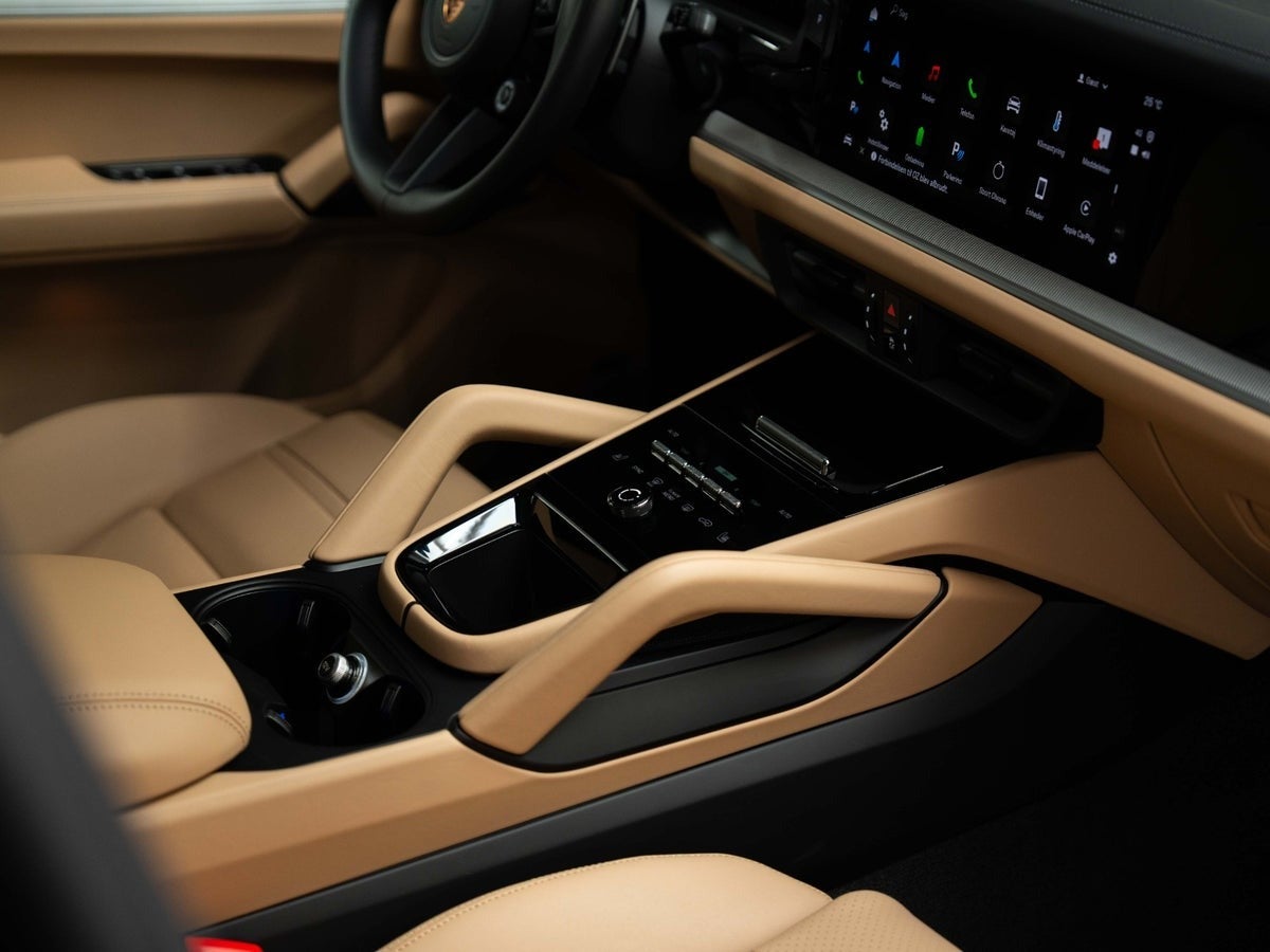 Gallery image 13 of 15