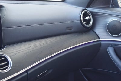 Mercedes E300 de AMG Line stc. aut.