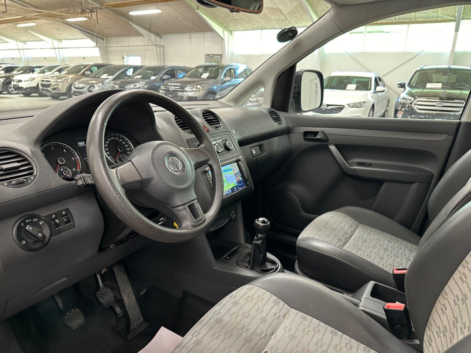 VW Caddy Maxi 2011