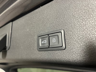 Audi e-tron S-line quattro Van