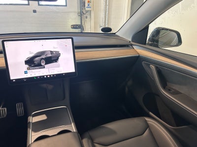 Tesla Model Y Performance AWD