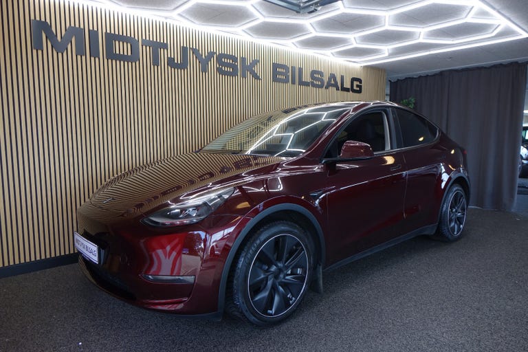 Tesla Model Y Long Range AWD