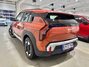 Kia EV3 Long Range Access