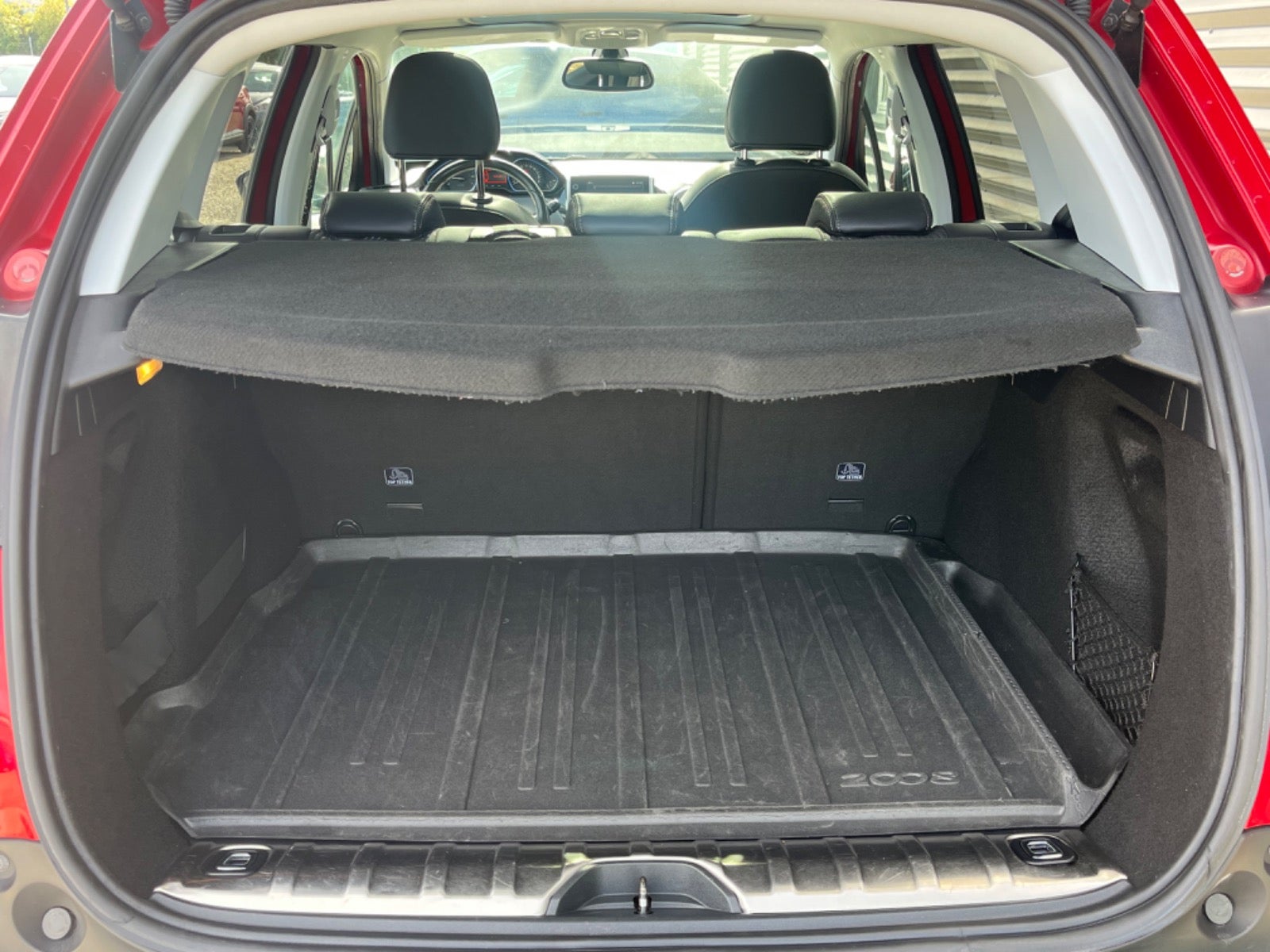 Billede af Peugeot 2008 1,2 PureTech 130 Allure Sky