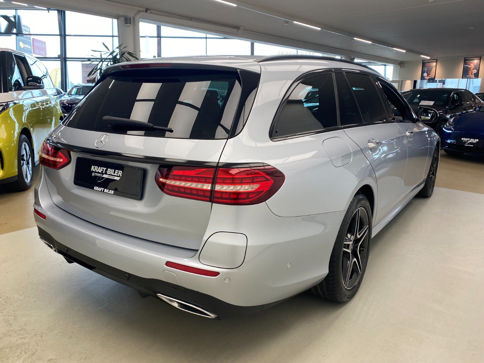 Billede af Mercedes E300 de 2,0 Advantage AMG stc. aut.