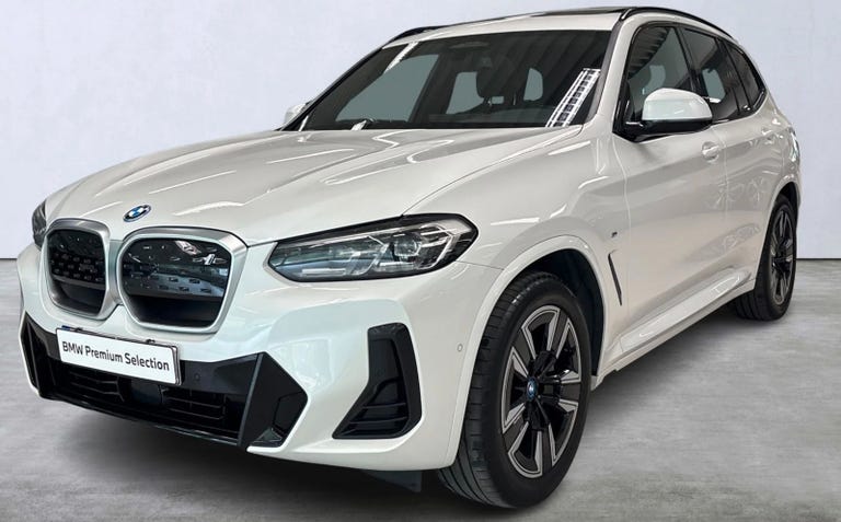 BMW iX3 Charged M-Sport
