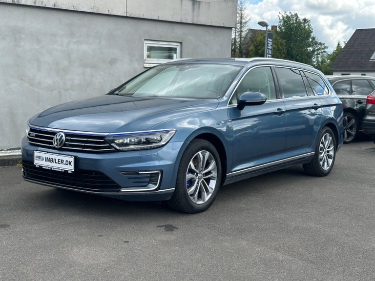 VW Passat GTE Highline Variant DSG