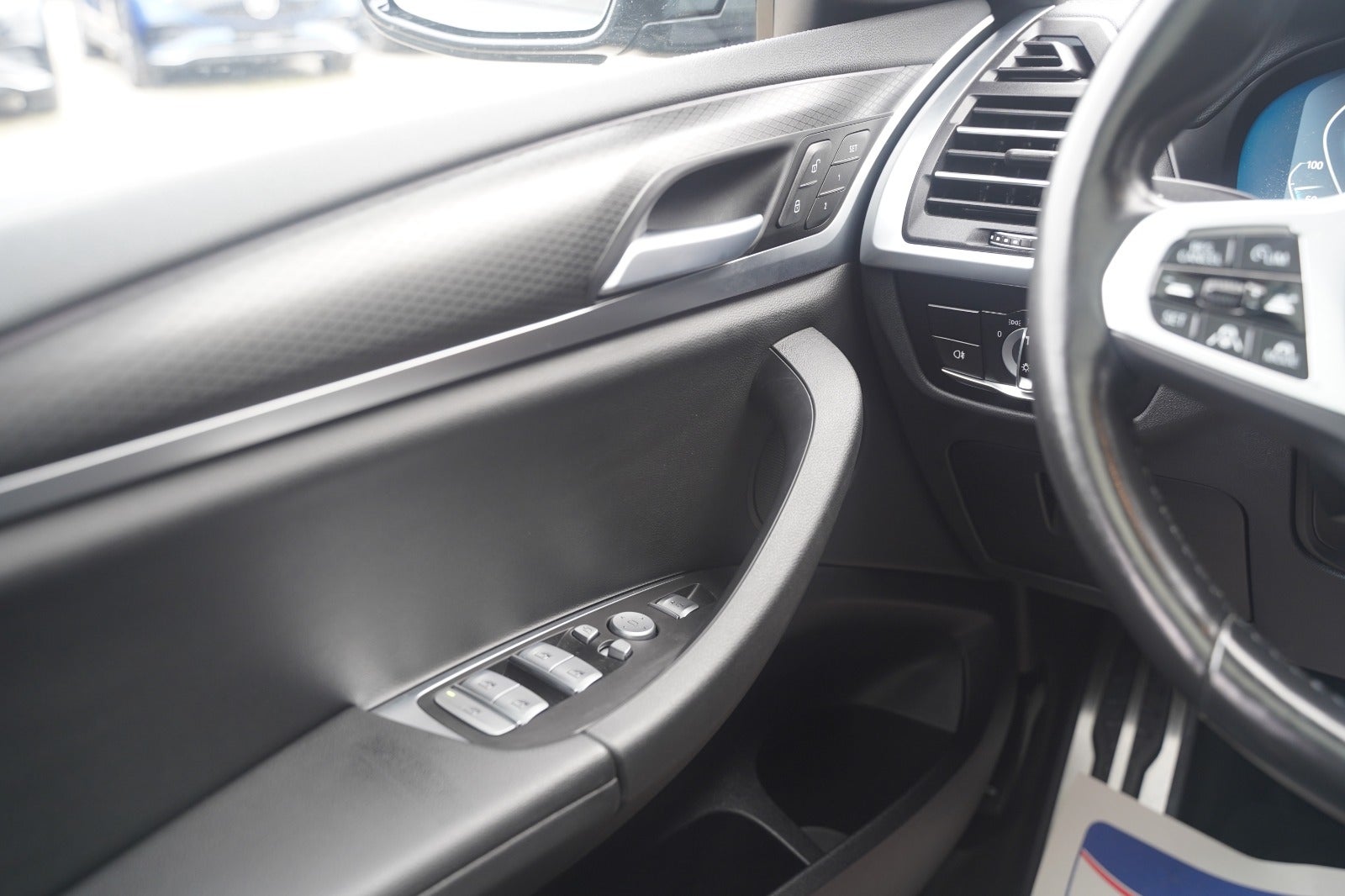 Billede af BMW iX3  Charged M-Sport