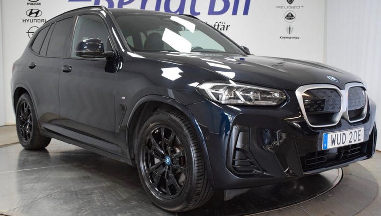 BMW iX3 Charged M-Sport