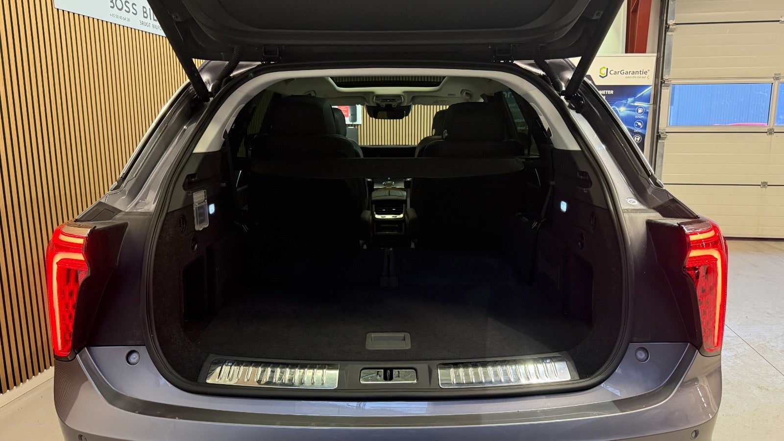 Billede af Hongqi E-HS9 99 Exclusive