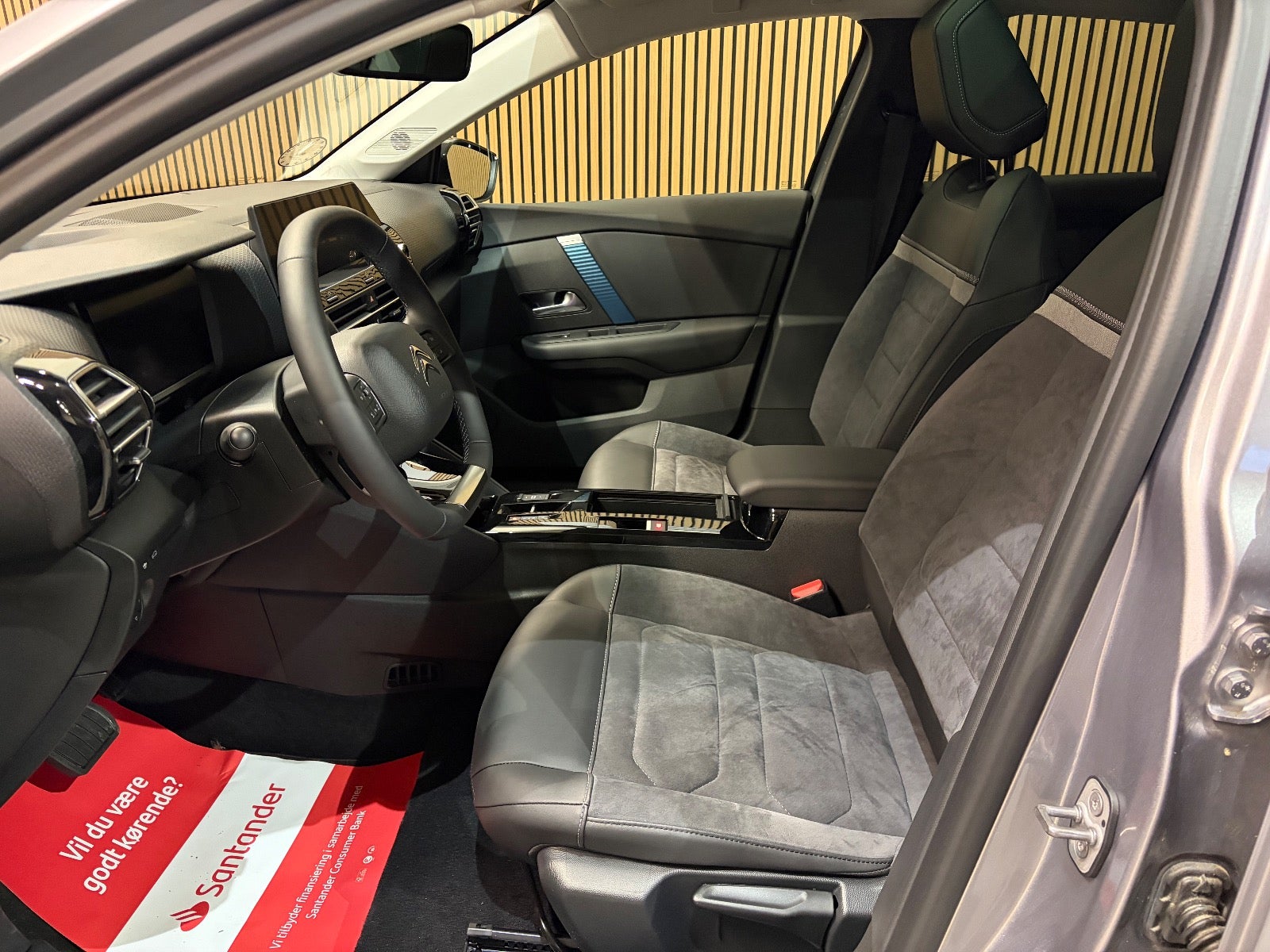 Billede af Citroën ë-C4 X 50 Shine