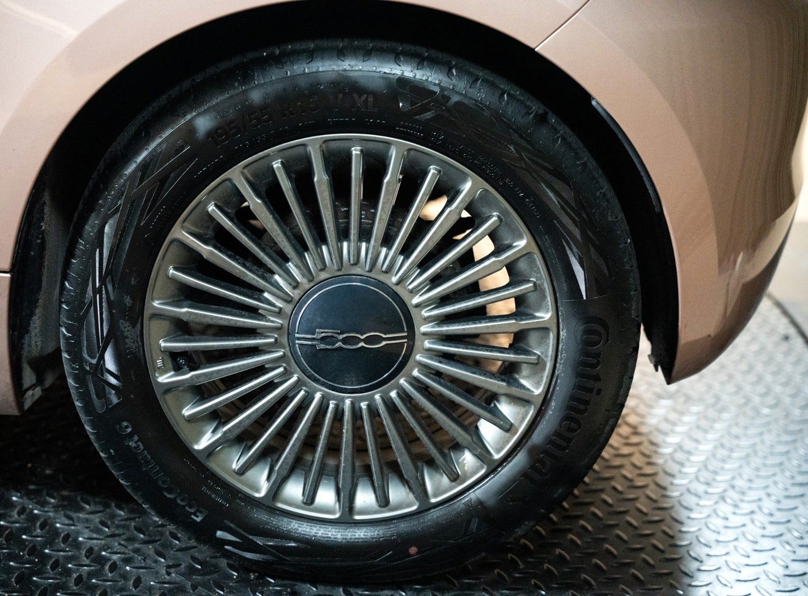 Billede af Fiat 500e 42 (RED) Cabrio