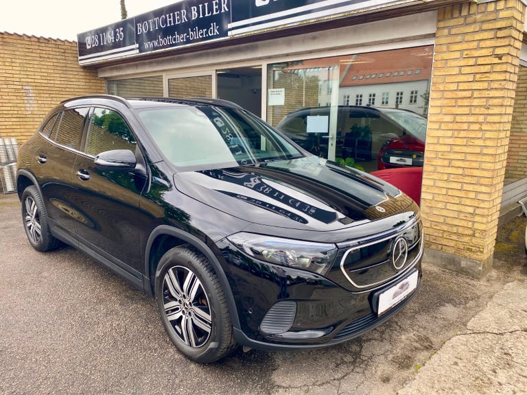 Mercedes EQA250