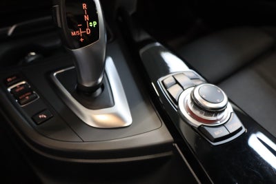BMW 325d Touring Sport Line aut.