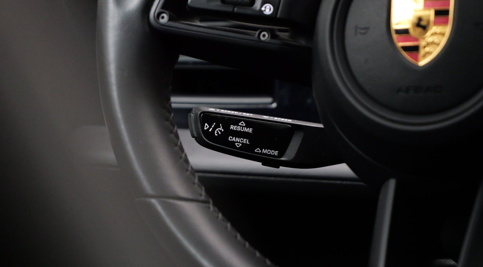 Porsche Taycan 4 Performance+ Cross Turismo