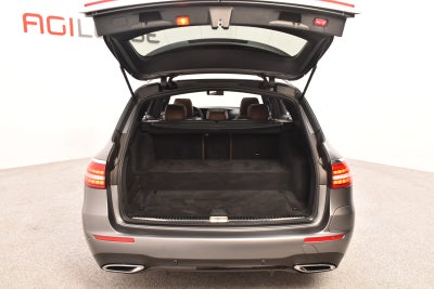 Mercedes E300 de AMG Line stc. aut. 4Matic