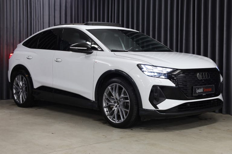 Audi Q4 e-tron S-line Sportback quattro