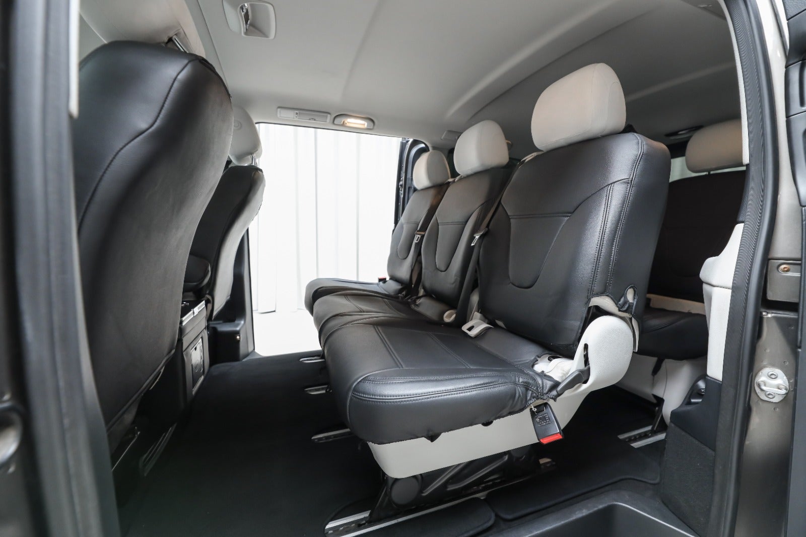 Mercedes-Benz V 220 d (5/8)