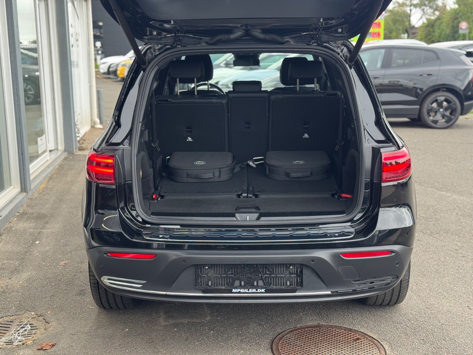 Billede af Mercedes EQB300  Progressive 4Matic 7prs