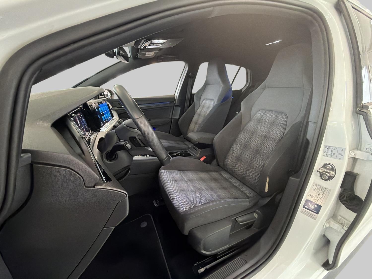 Billede af VW Golf VIII 1,4 GTE DSG