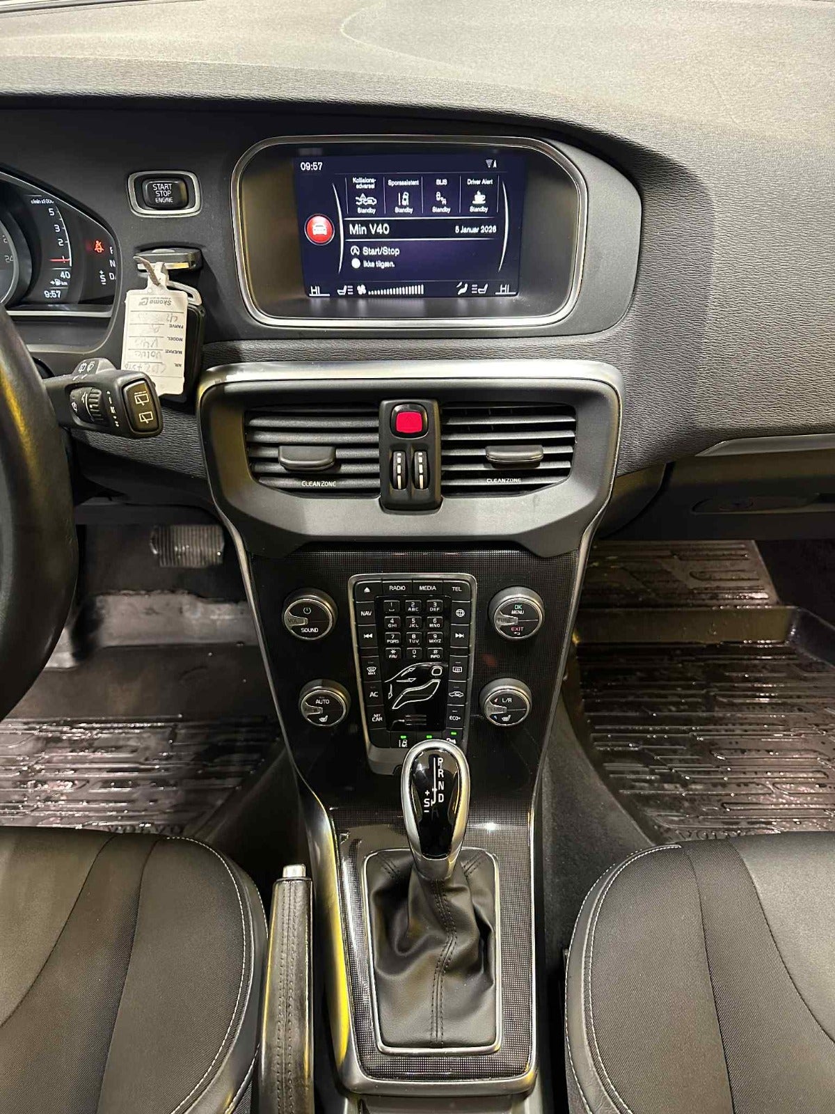 Billede af Volvo V40 2,0 D2 120 Momentum aut.