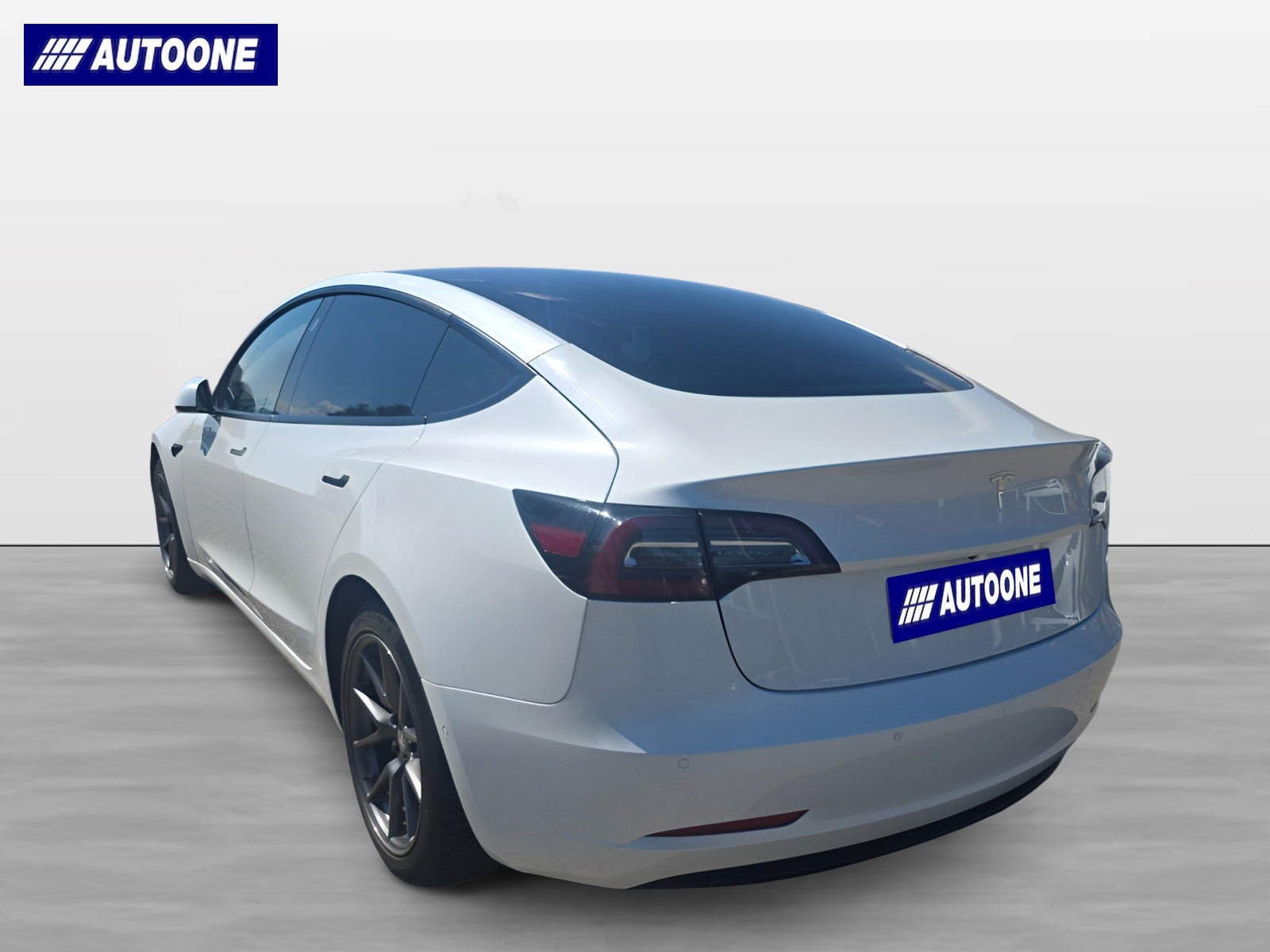 Billede af Tesla Model 3  Standard Range+ RWD