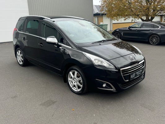 Peugeot 5008 e-HDi 114 Style ESG 7prs