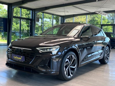 Audi Q8 e-tron 55 S-line quattro 5d