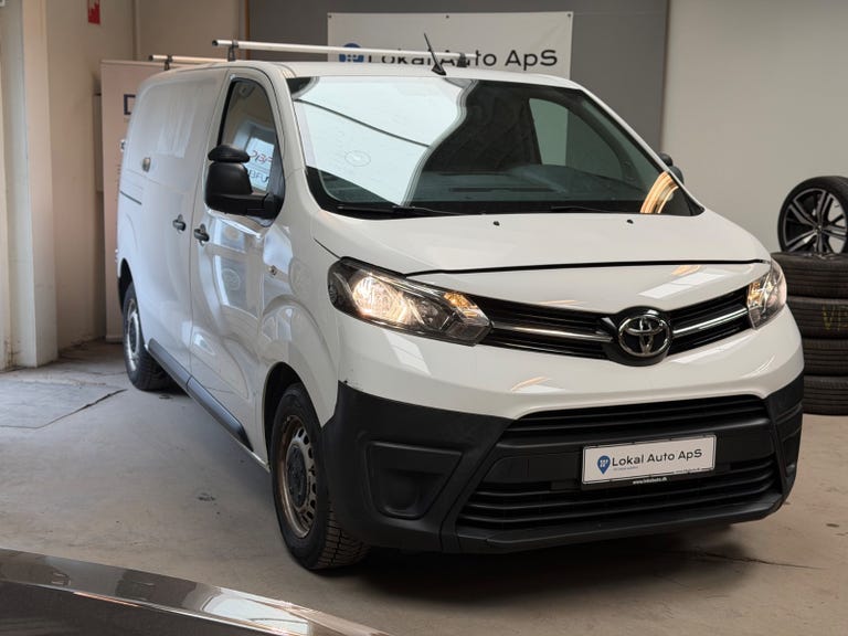 Toyota ProAce D 120 Medium Base
