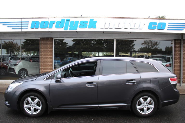 Toyota Avensis D-4D TX stc.