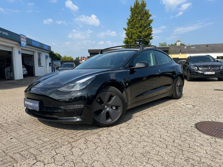 Tesla Model 3 Long Range AWD