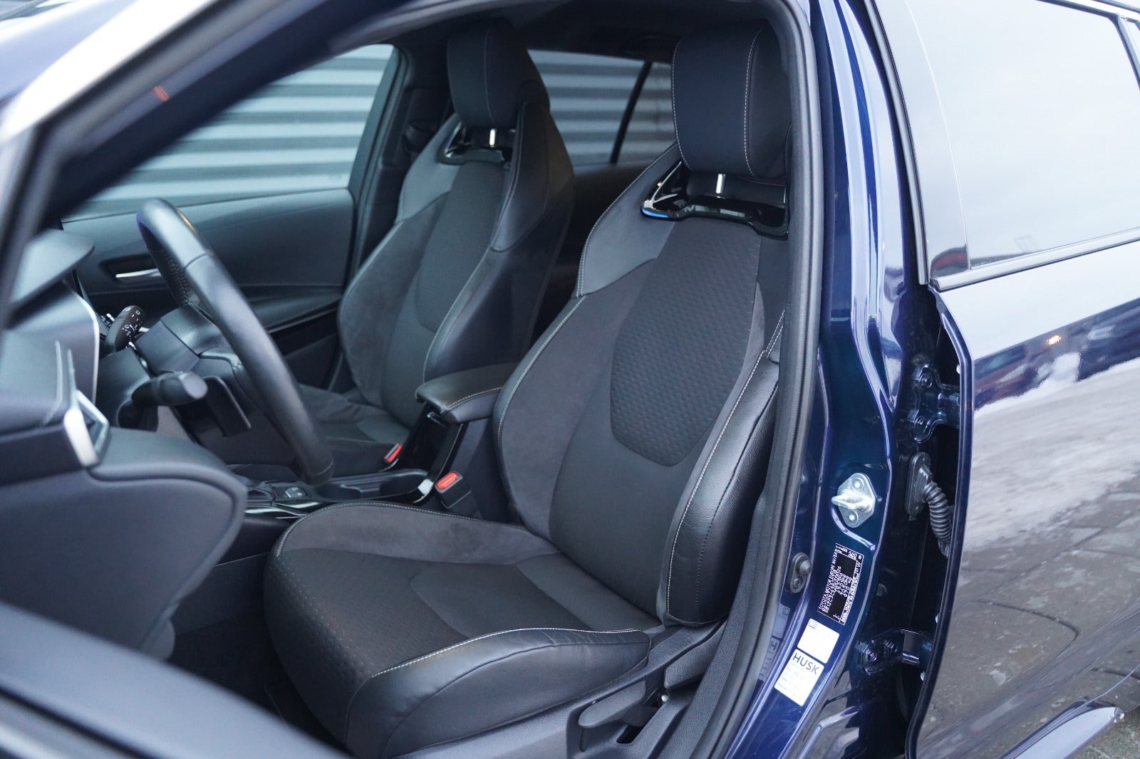 Billede af Toyota Corolla 2,0 Hybrid Elegant Touring Sports e-CVT