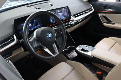 BMW iX1 xDrive30 X-Line