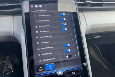 Ford Explorer Premium Extended Range