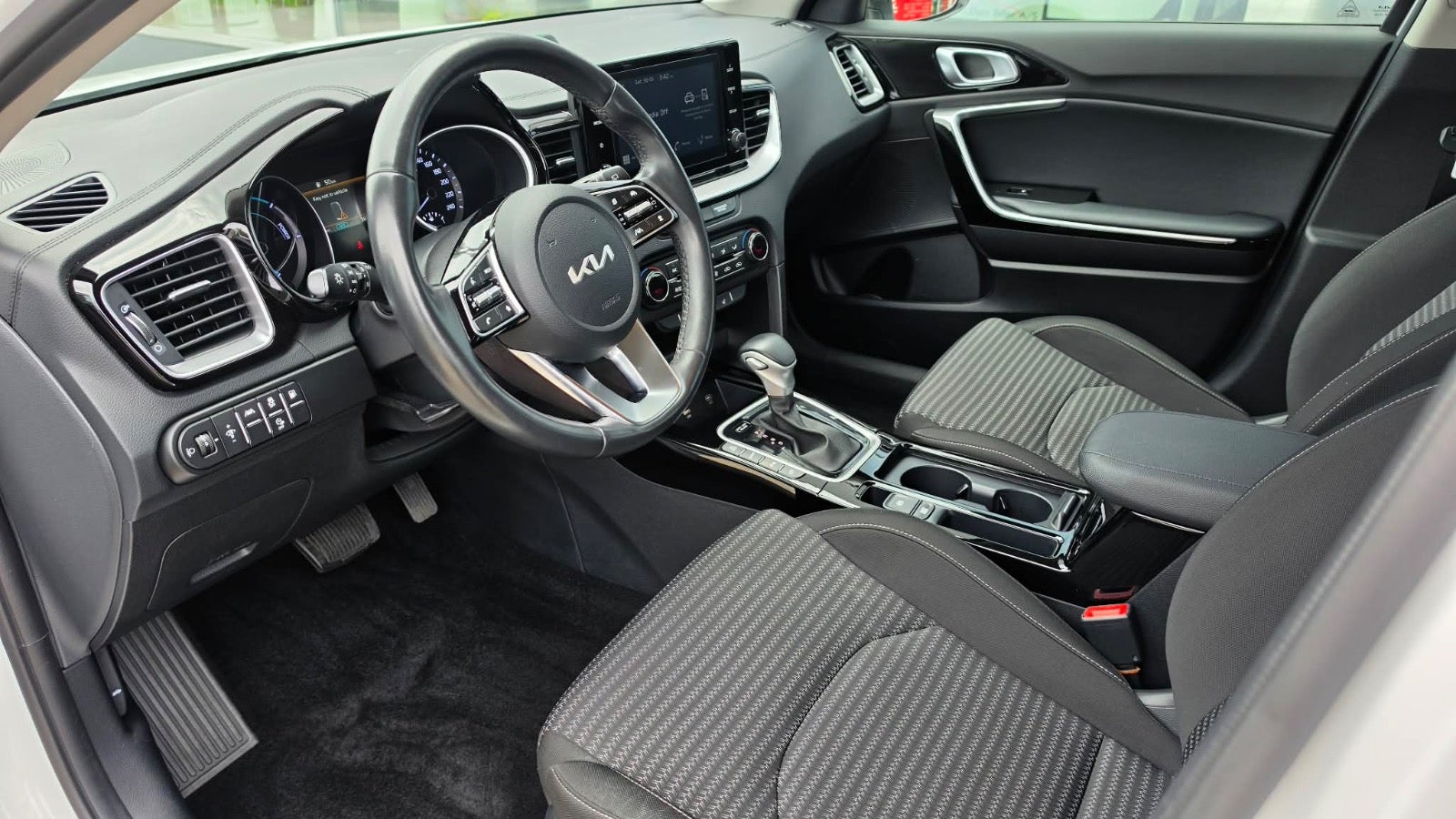 Billede af Kia Ceed 1,6 PHEV Prestige SW DCT