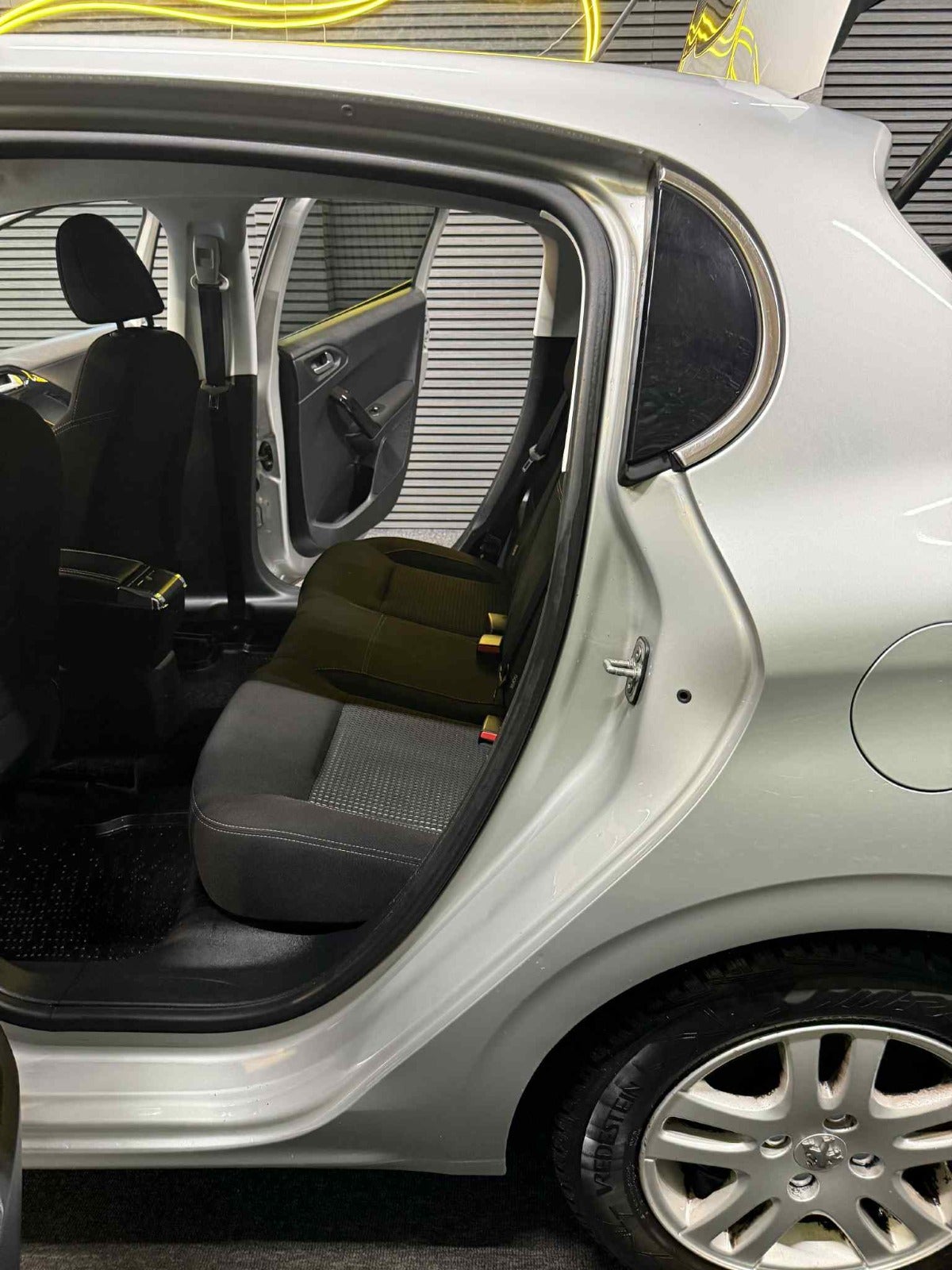 Billede af Peugeot 208 1,6 BlueHDi 100 Active