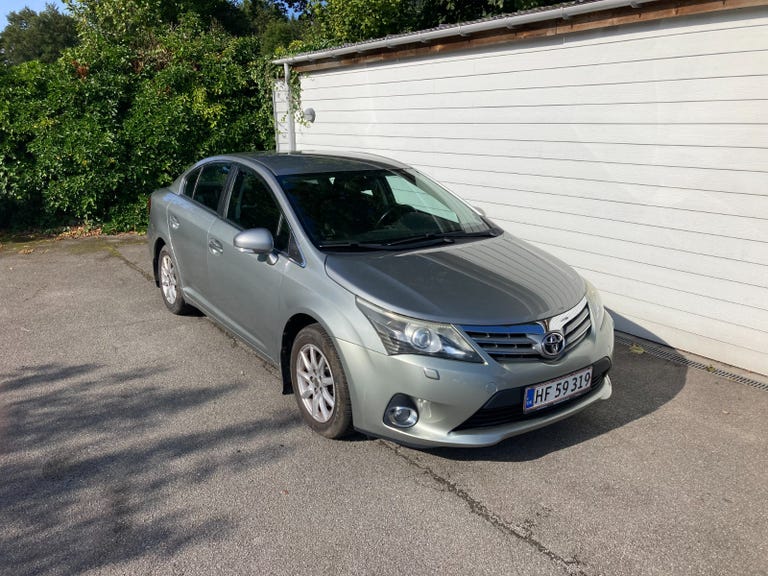 Toyota Avensis VVT-i T2 Touch