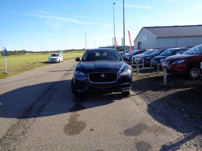 Jaguar F-Pace 2,0 D180 Pure aut. AWD 5d