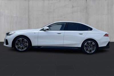 BMW i5 eDrive40 M-Sport - 1
