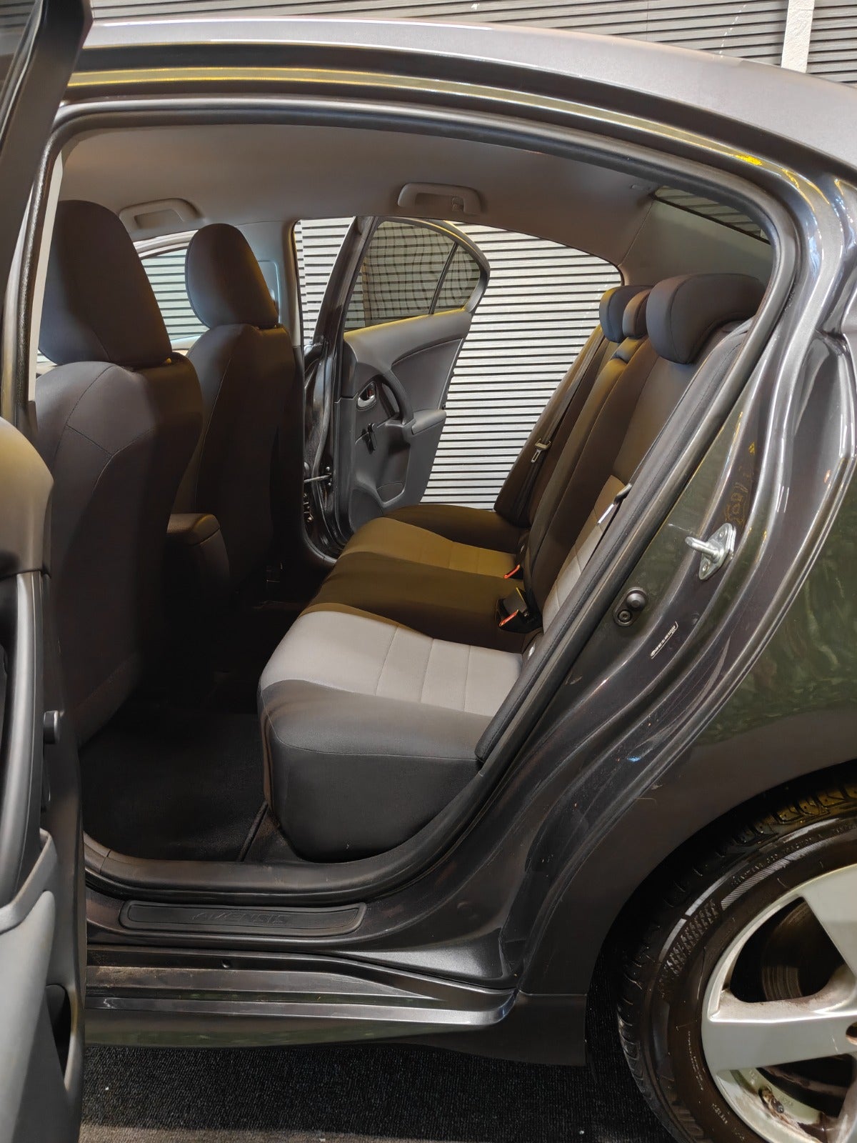 Billede af Toyota Avensis 1,6 VVT-i T1