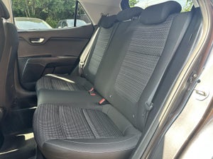 Kia Stonic T-GDi Attraction