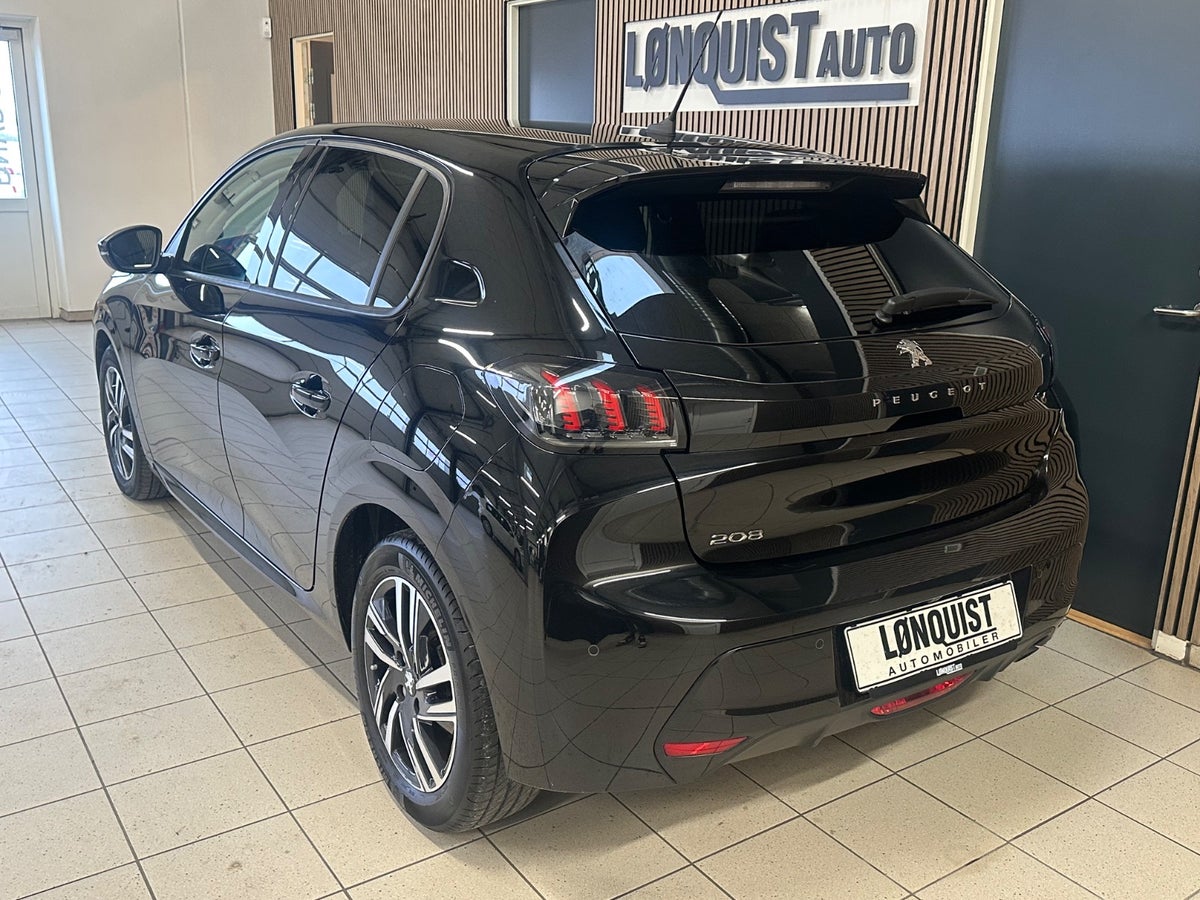 Peugeot 208 PureTech 100 Selection Sport Peugeot 208 PureTech 100 Selection Sport