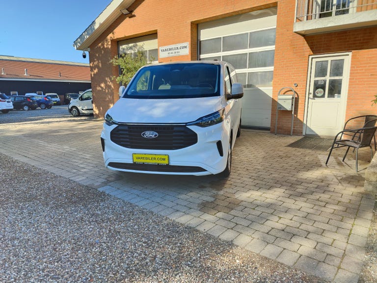Ford Transit Custom 300L EcoBlue Limited aut.
